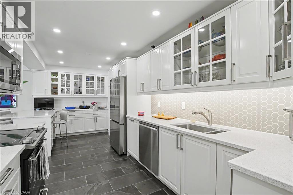 2121 LAKESHORE Road Unit# 405, Burlington, Ontario, L7R1C9 — Photo 31