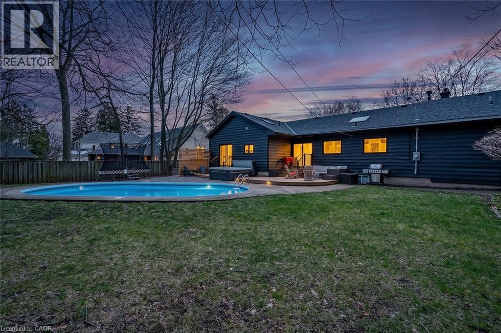 327 GOODRAM Drive, Burlington, Ontario, L7L2J9 — Photo 14