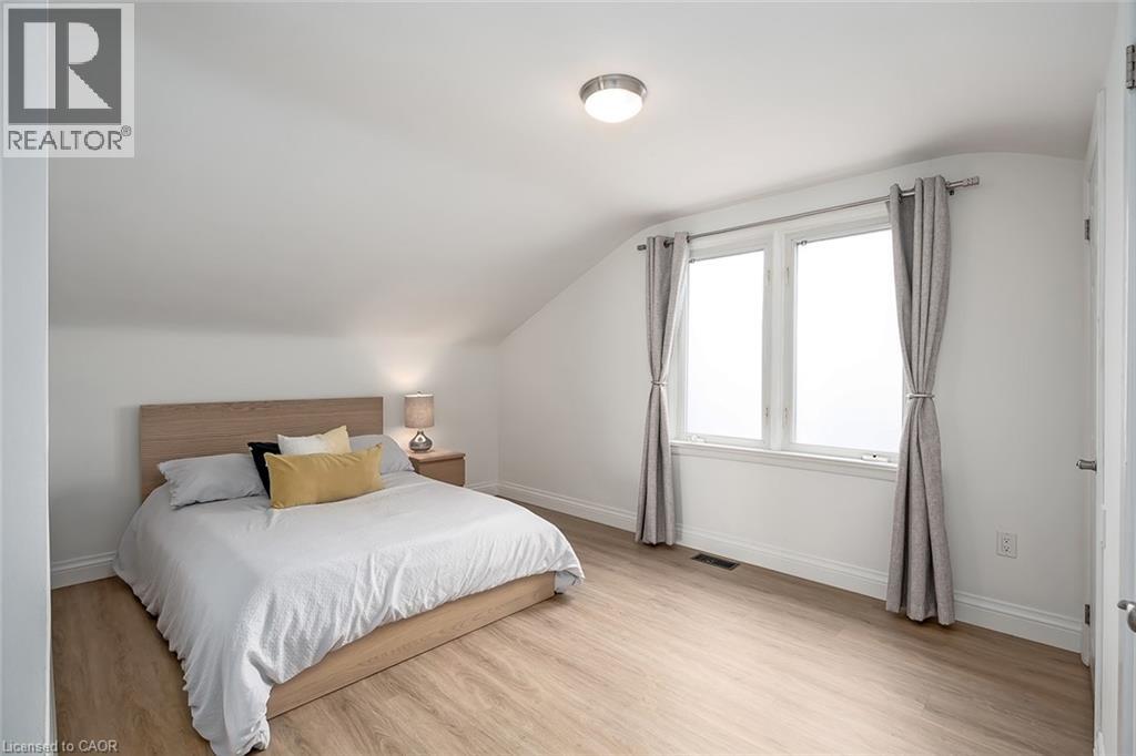 327 GOODRAM Drive, Burlington, Ontario, L7L2J9 — Photo 21