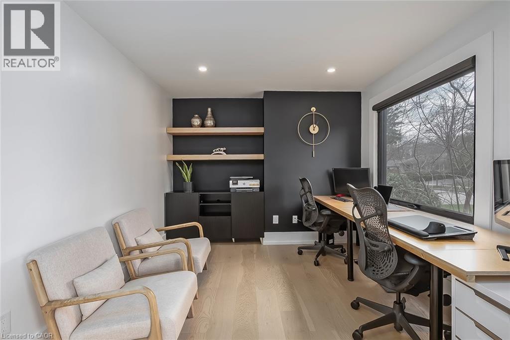 327 GOODRAM Drive, Burlington, Ontario, L7L2J9 — Photo 35