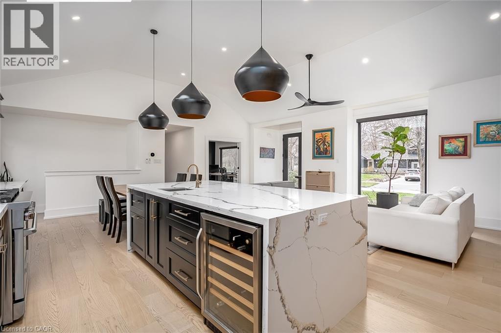 327 GOODRAM Drive, Burlington, Ontario, L7L2J9 — Photo 36