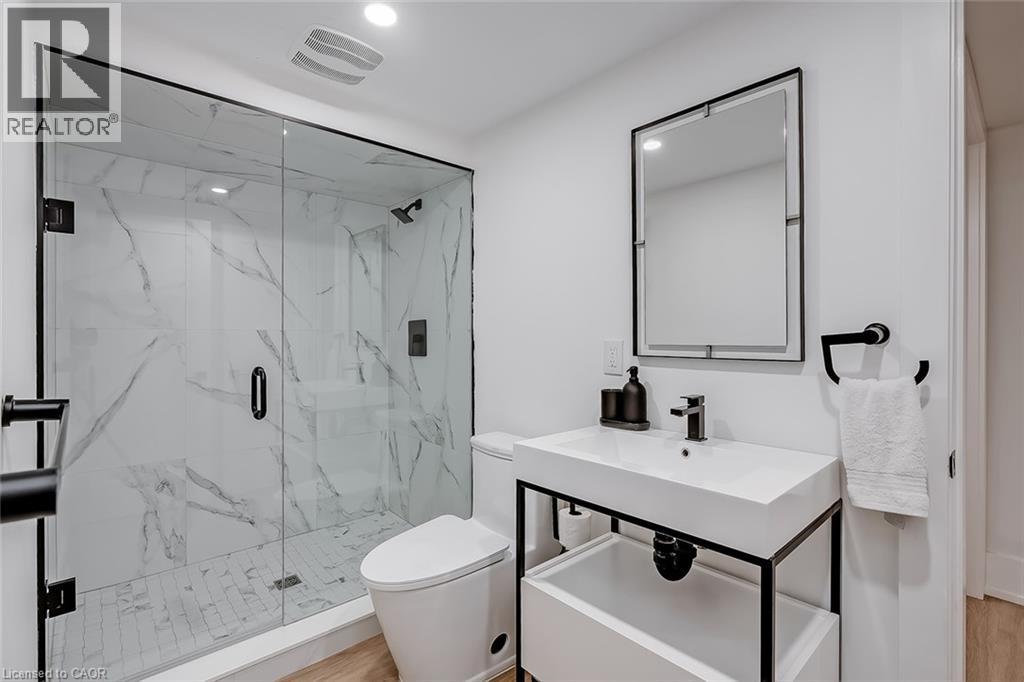 327 GOODRAM Drive, Burlington, Ontario, L7L2J9 — Photo 46