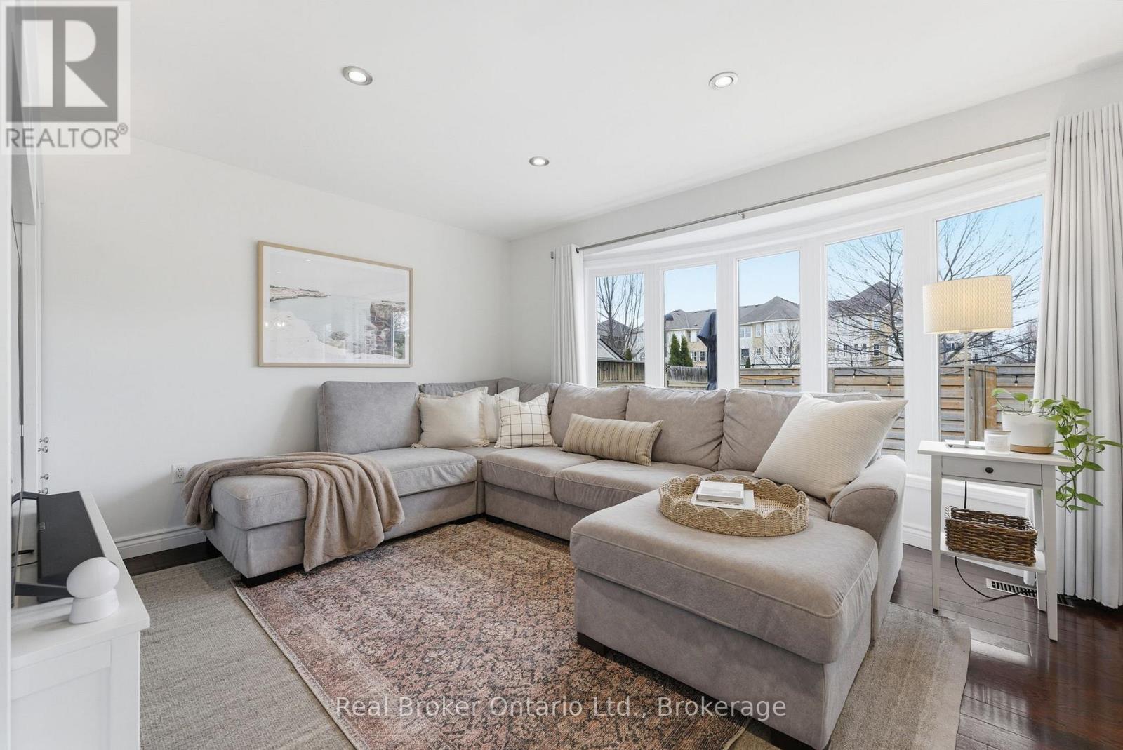 910 VICKERMAN WAY, Milton (CO Coates), Ontario, L9T0K5 — Photo 10