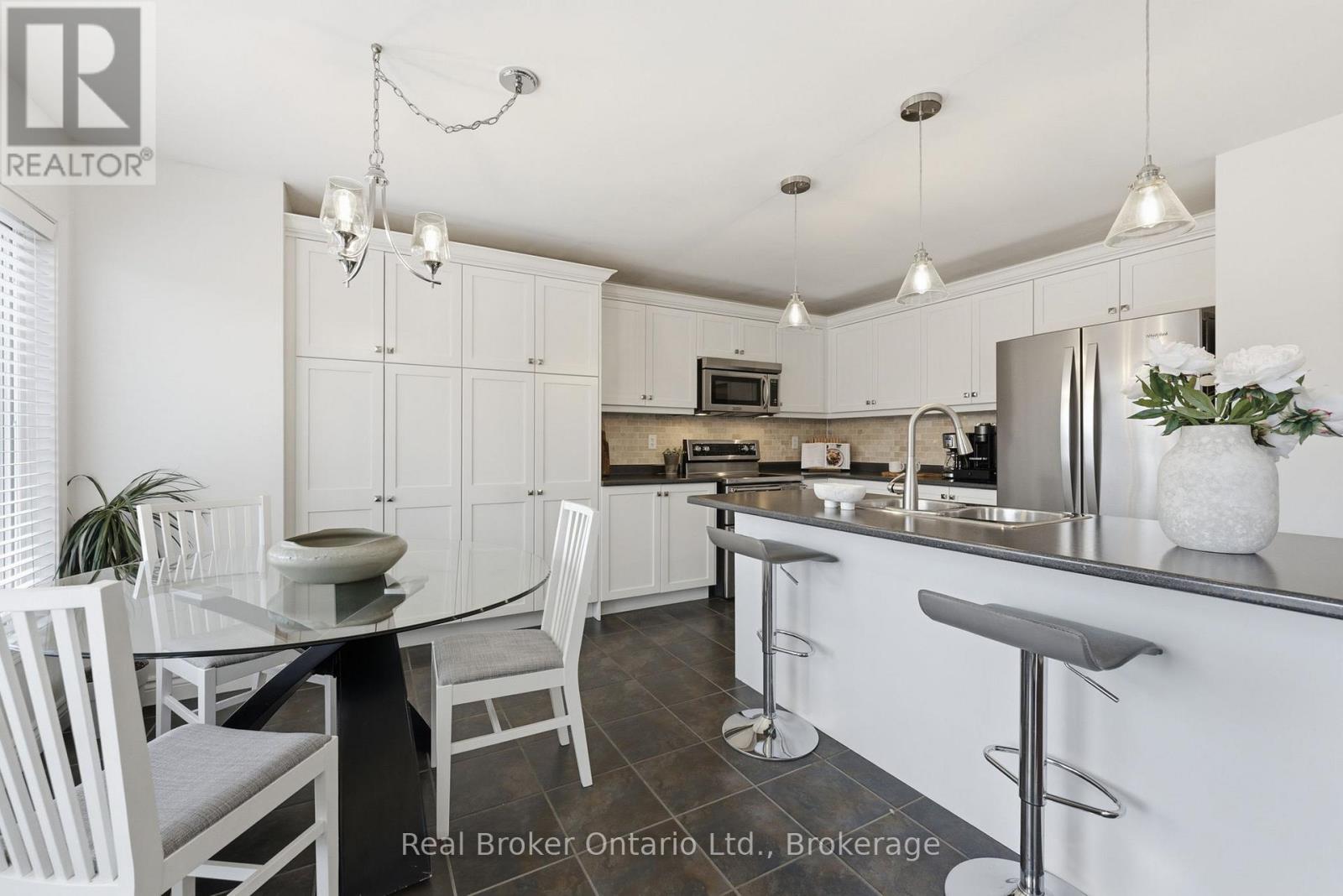 910 VICKERMAN WAY, Milton (CO Coates), Ontario, L9T0K5 — Photo 20