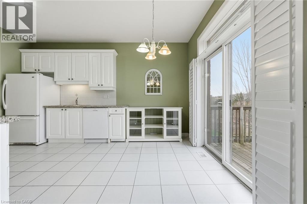 2165 ITABASHI Way Unit# 10, Burlington, Ontario, L7M0A2 — Photo 2