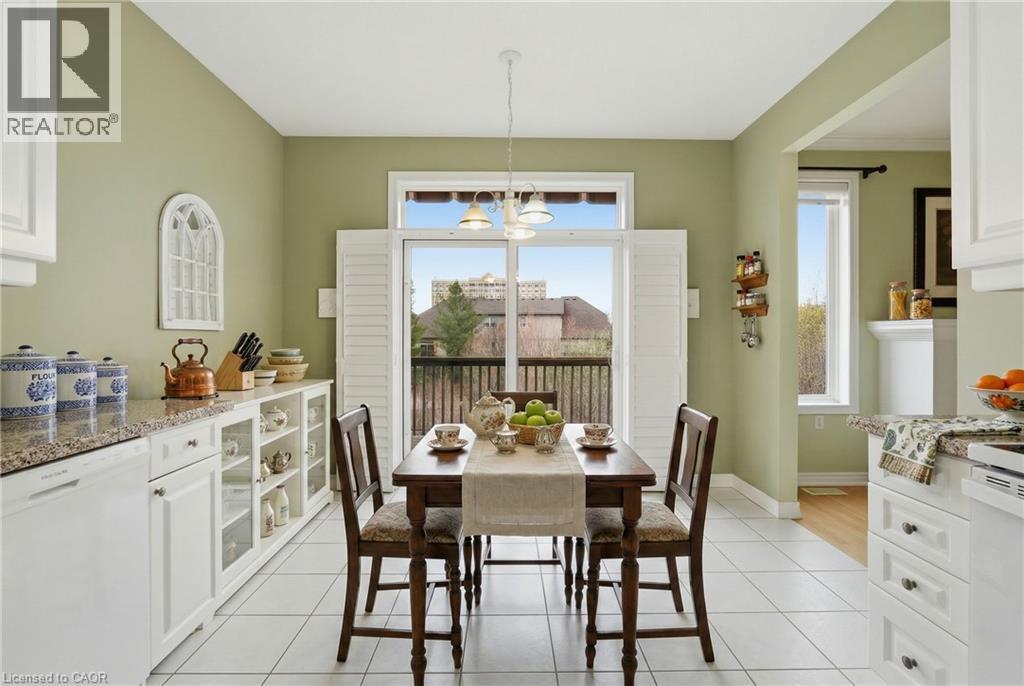 2165 ITABASHI Way Unit# 10, Burlington, Ontario, L7M0A2 — Photo 4