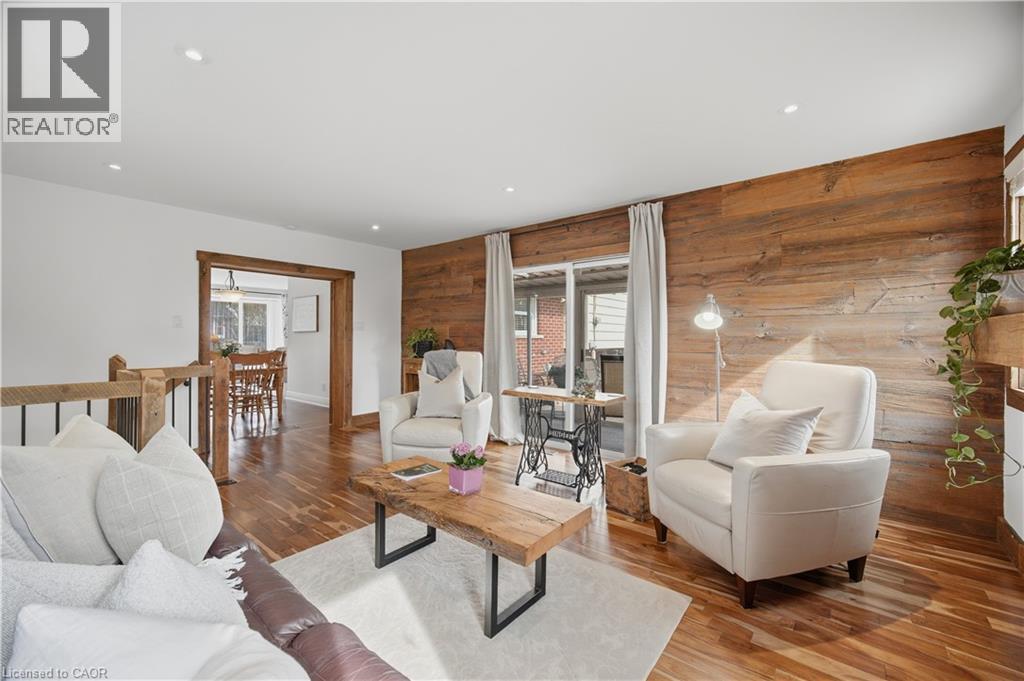 188 WHITE PINES Drive, Burlington, Ontario, L7L4E4 — Photo 11