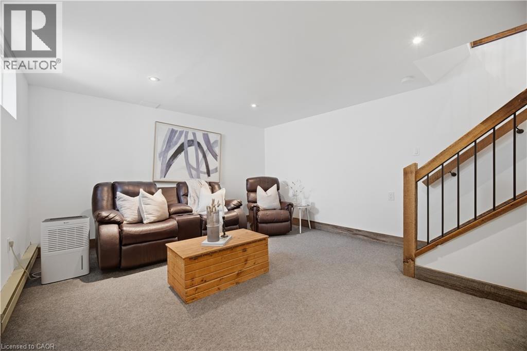 188 WHITE PINES Drive, Burlington, Ontario, L7L4E4 — Photo 15