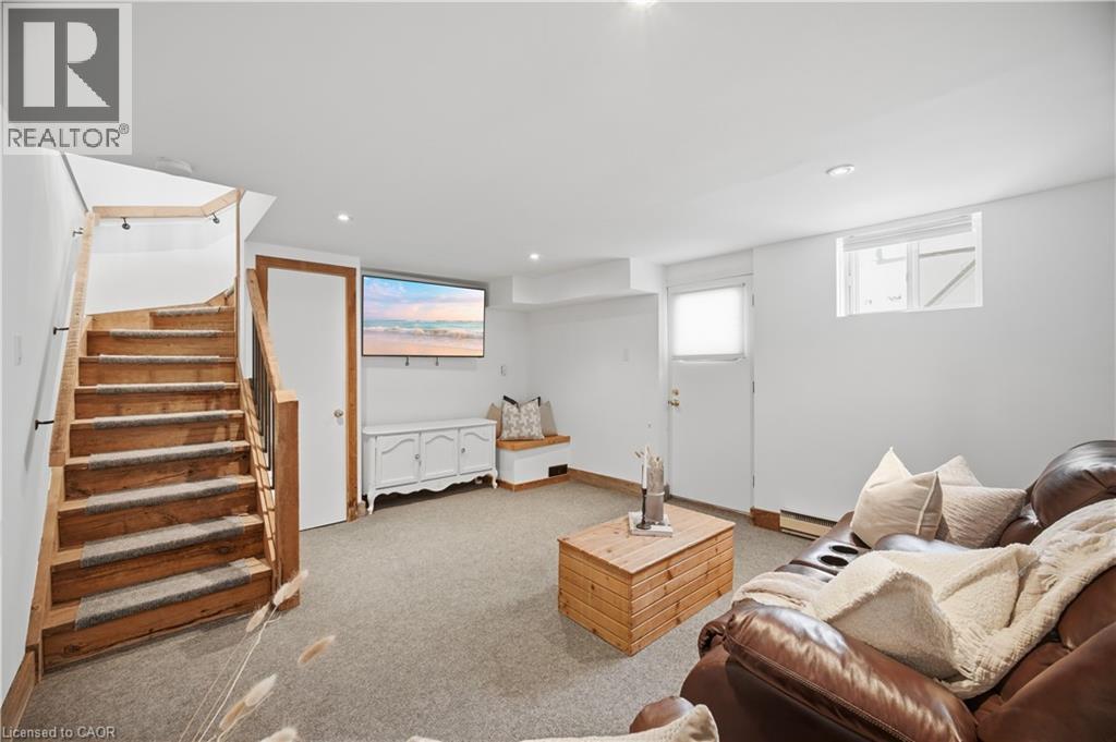 188 WHITE PINES Drive, Burlington, Ontario, L7L4E4 — Photo 16