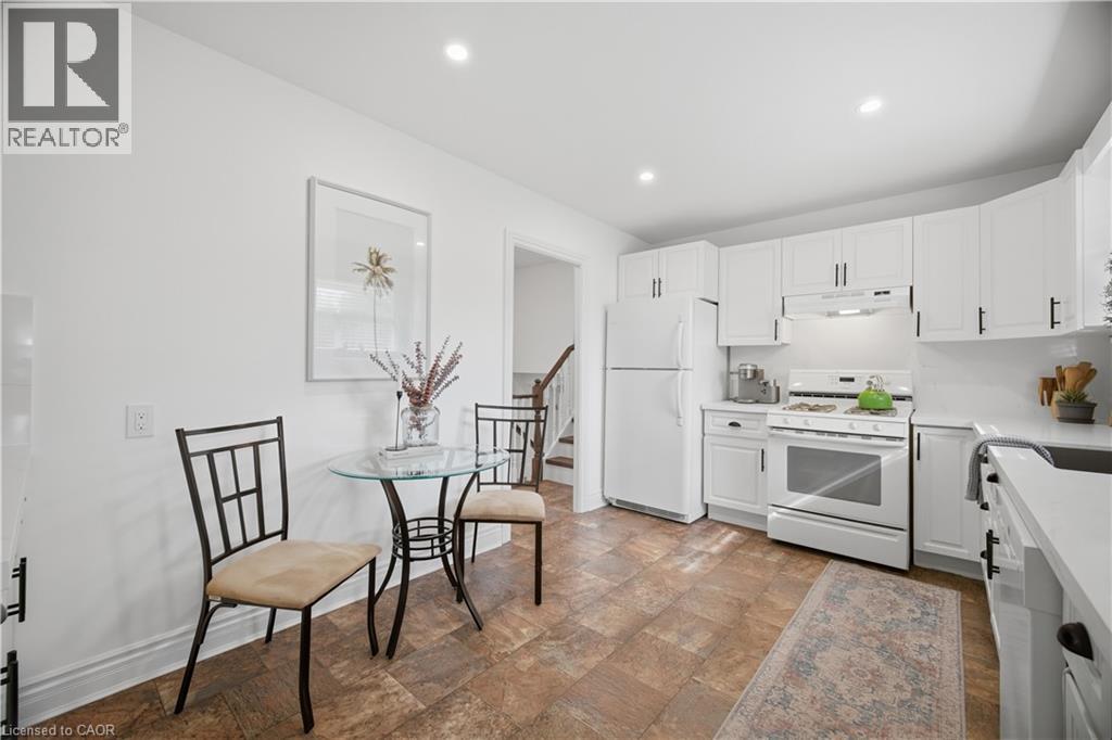 188 WHITE PINES Drive, Burlington, Ontario, L7L4E4 — Photo 19