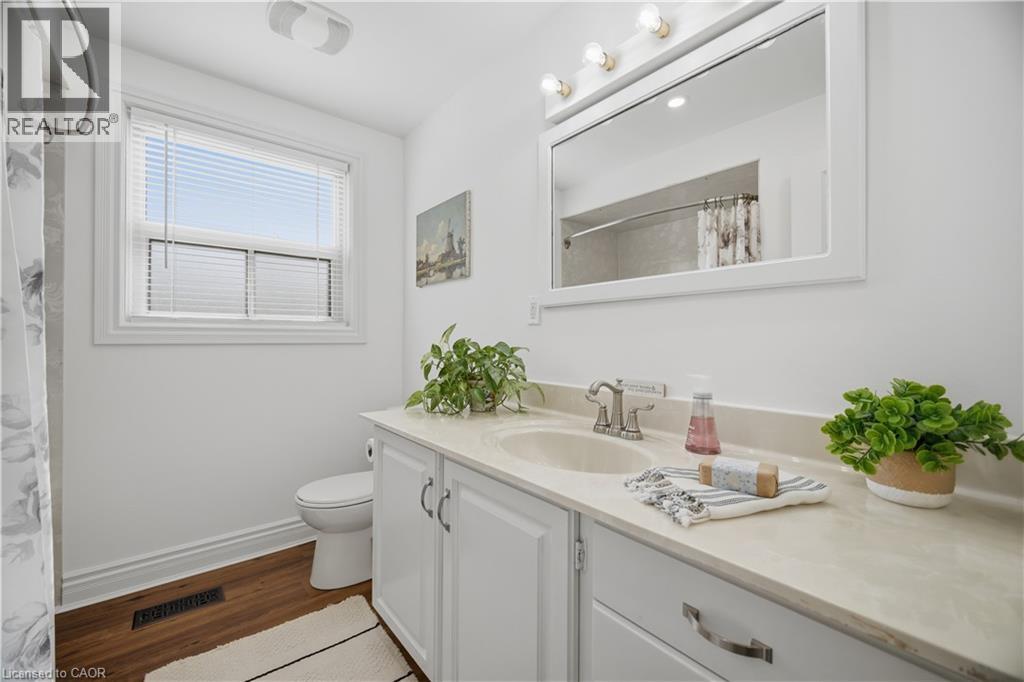 188 WHITE PINES Drive, Burlington, Ontario, L7L4E4 — Photo 31