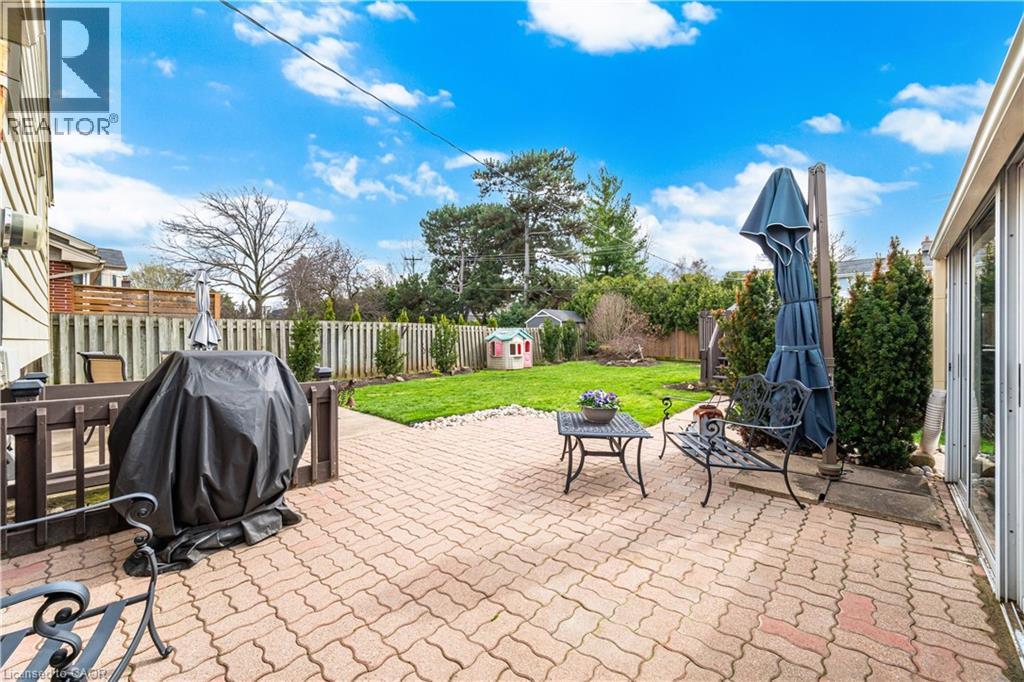 188 WHITE PINES Drive, Burlington, Ontario, L7L4E4 — Photo 45