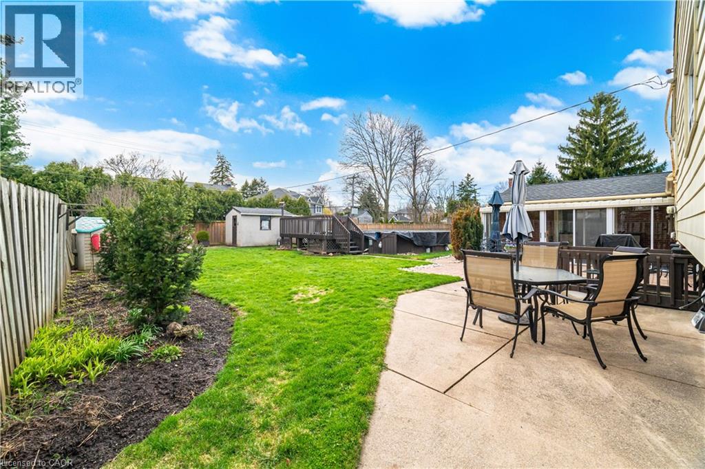 188 WHITE PINES Drive, Burlington, Ontario, L7L4E4 — Photo 46