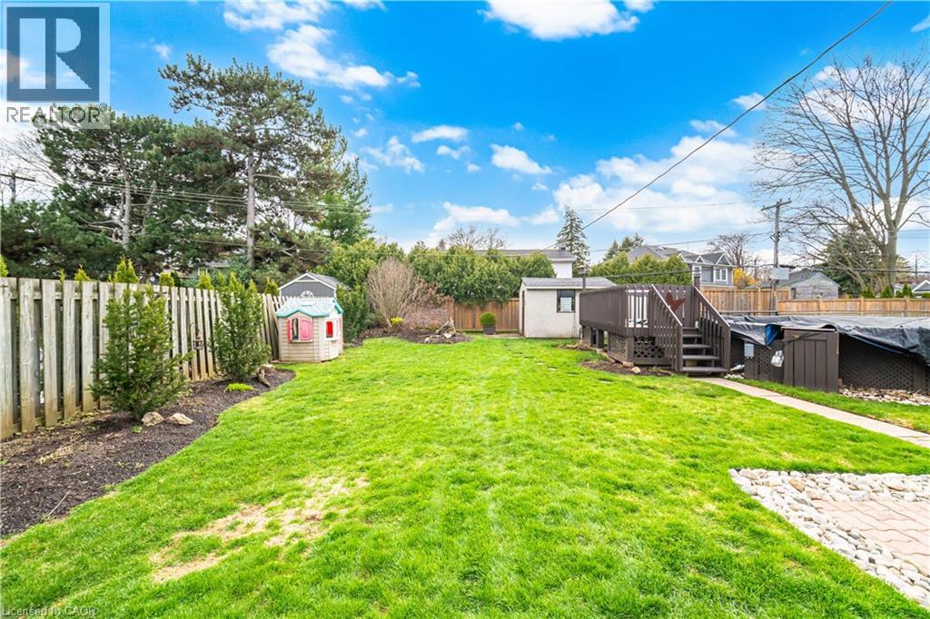 188 WHITE PINES Drive, Burlington, Ontario, L7L4E4 — Photo 47