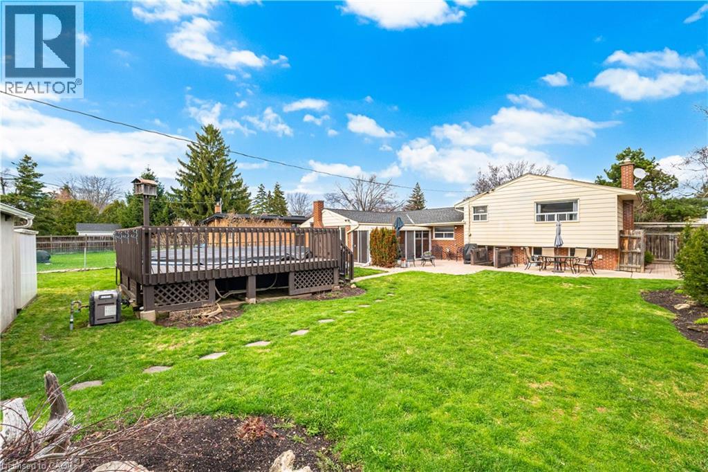 188 WHITE PINES Drive, Burlington, Ontario, L7L4E4 — Photo 50