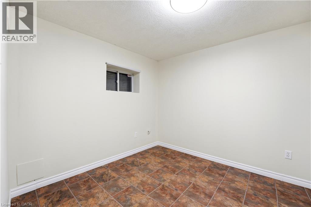87 RALGREEN Crescent, Kitchener, Ontario, N2M1V1 — Photo 24