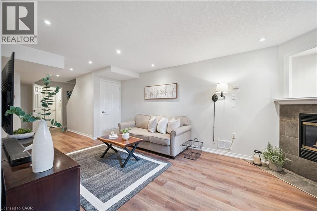 458 CITADEL Court, Waterloo, Ontario, N2K3Y5 — Photo 32