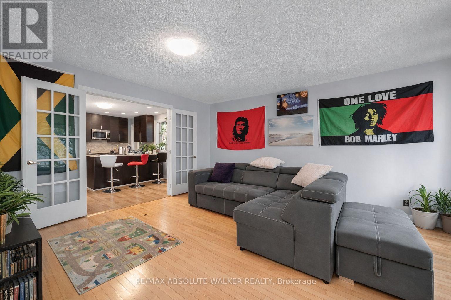 375 ST. DENIS STREET, Ottawa, Ontario, K1L5H8 — Photo 2
