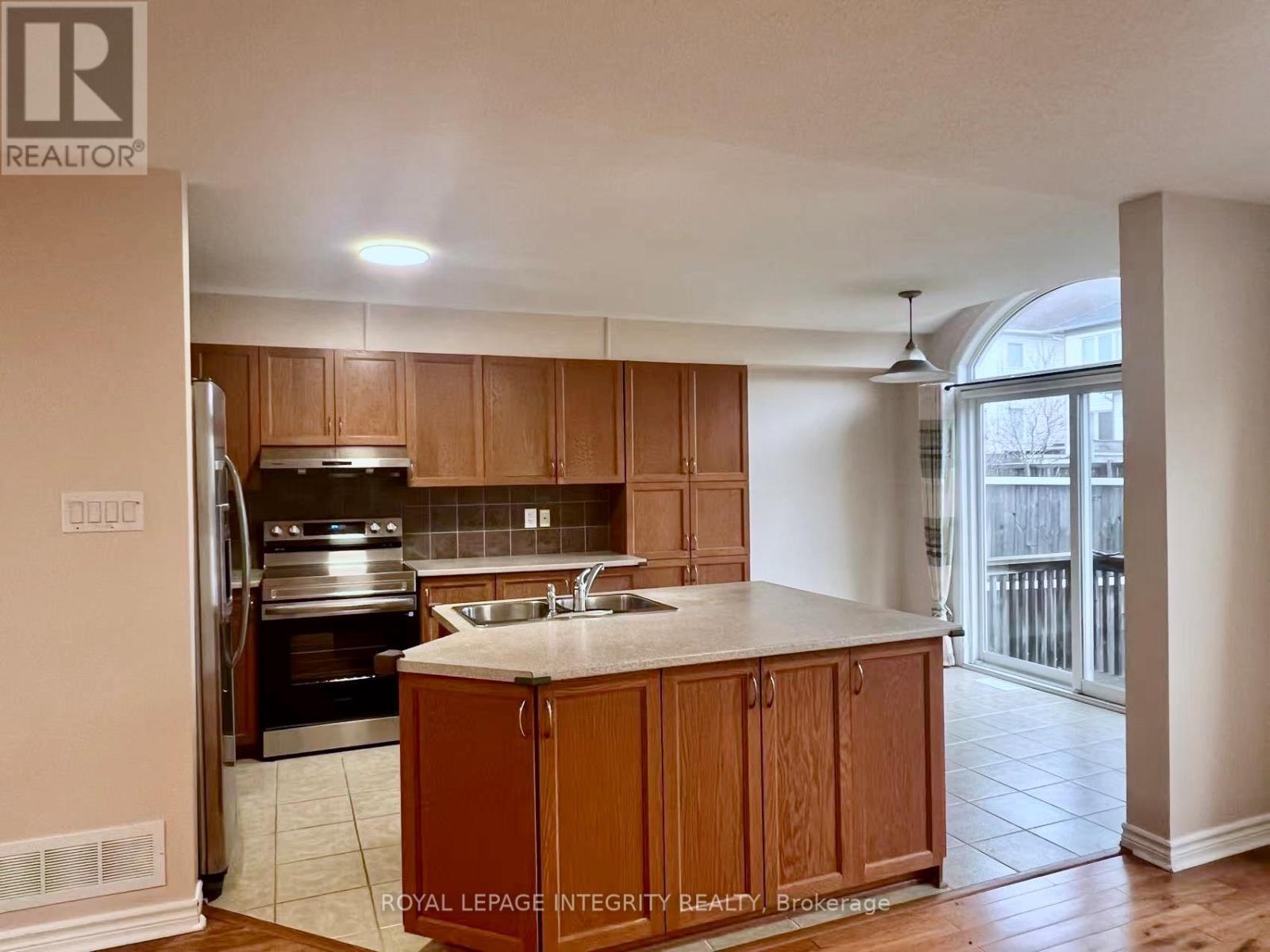 102 BRADY AVENUE, Ottawa, Ontario, K2K0B1 — Photo 10