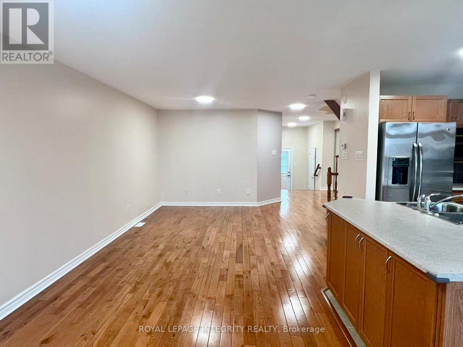 102 BRADY AVENUE, Ottawa, Ontario, K2K0B1 — Photo 13