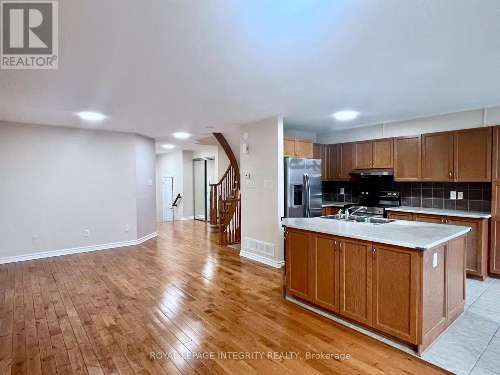 102 BRADY AVENUE, Ottawa, Ontario, K2K0B1 — Photo 14