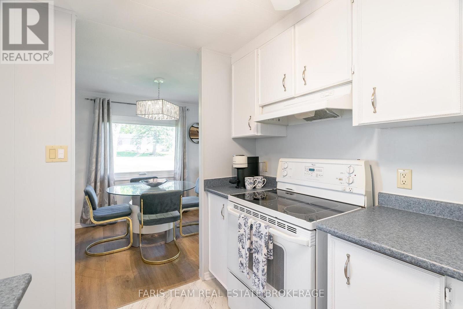 21 HAWTHORNE DRIVE, Innisfil, Ontario, L9S1P7 — Photo 5