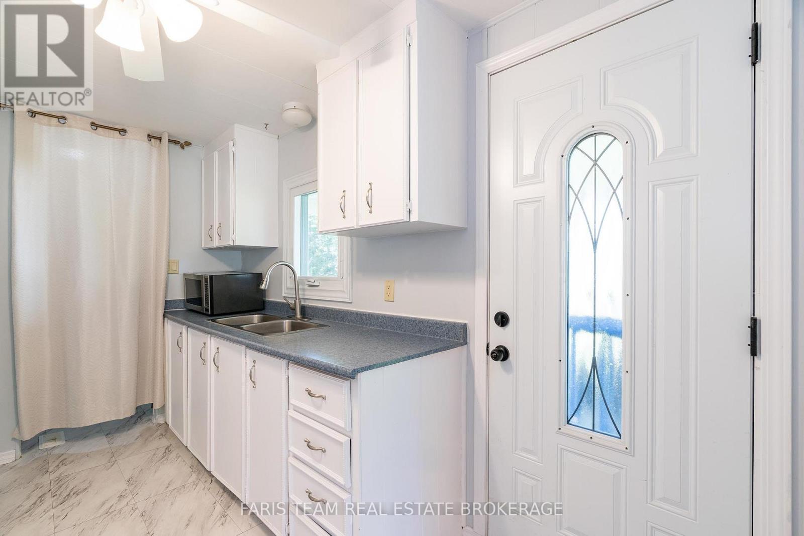 21 HAWTHORNE DRIVE, Innisfil, Ontario, L9S1P7 — Photo 8