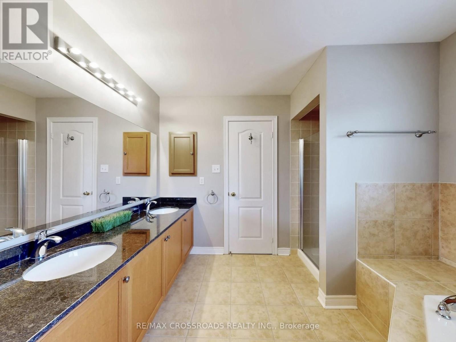 39 PANTANO DRIVE, Vaughan (Patterson), Ontario, L4J0A9 — Photo 12