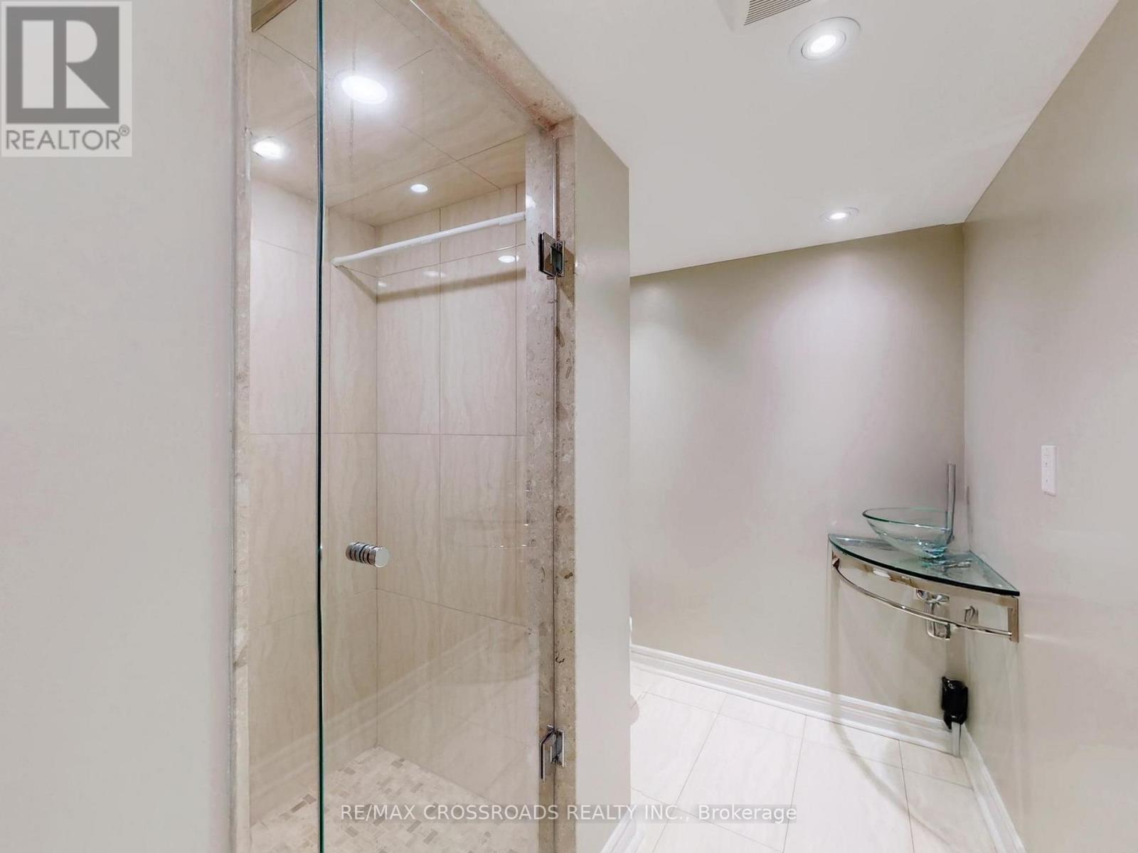 39 PANTANO DRIVE, Vaughan (Patterson), Ontario, L4J0A9 — Photo 19