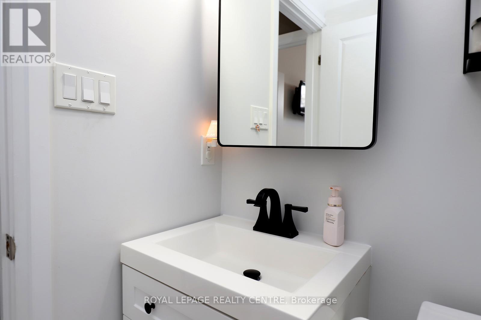 10 - 3077 CAWTHRA ROAD, Mississauga (Applewood), Ontario, L5A2X4 — Photo 33