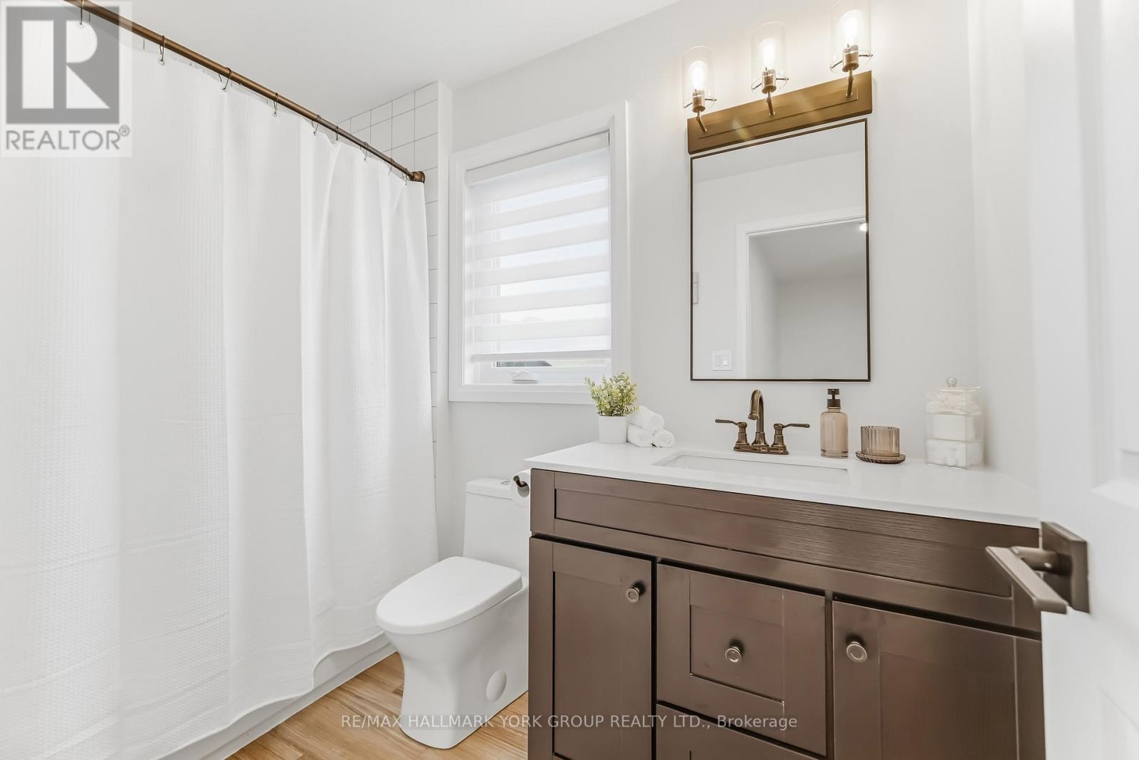 882 MCDUFFE CRESCENT, Milton (BE Beaty), Ontario, L9T6M7 — Photo 15