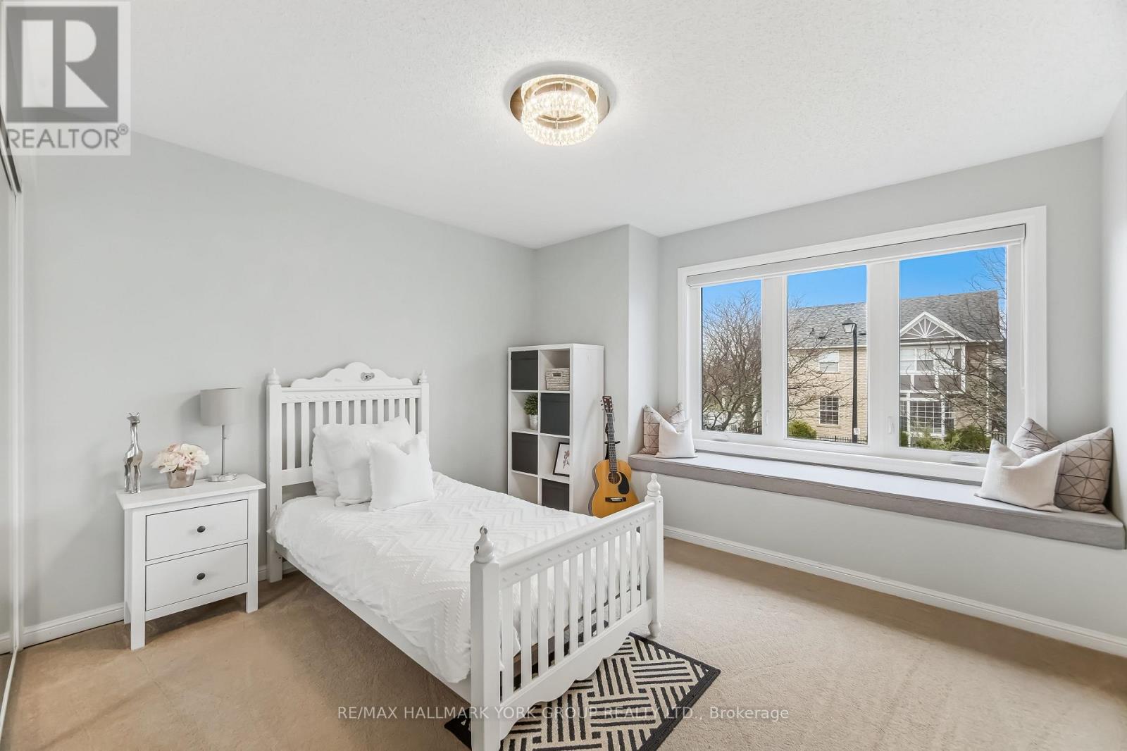 882 MCDUFFE CRESCENT, Milton (BE Beaty), Ontario, L9T6M7 — Photo 17