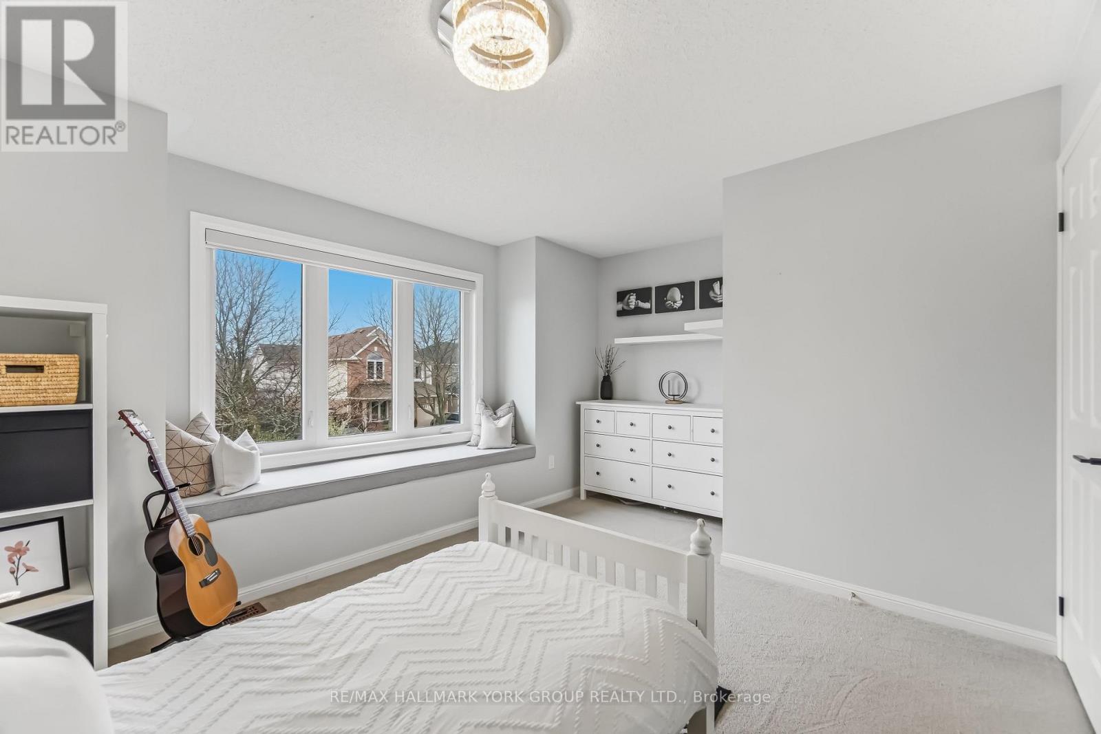 882 MCDUFFE CRESCENT, Milton (BE Beaty), Ontario, L9T6M7 — Photo 18