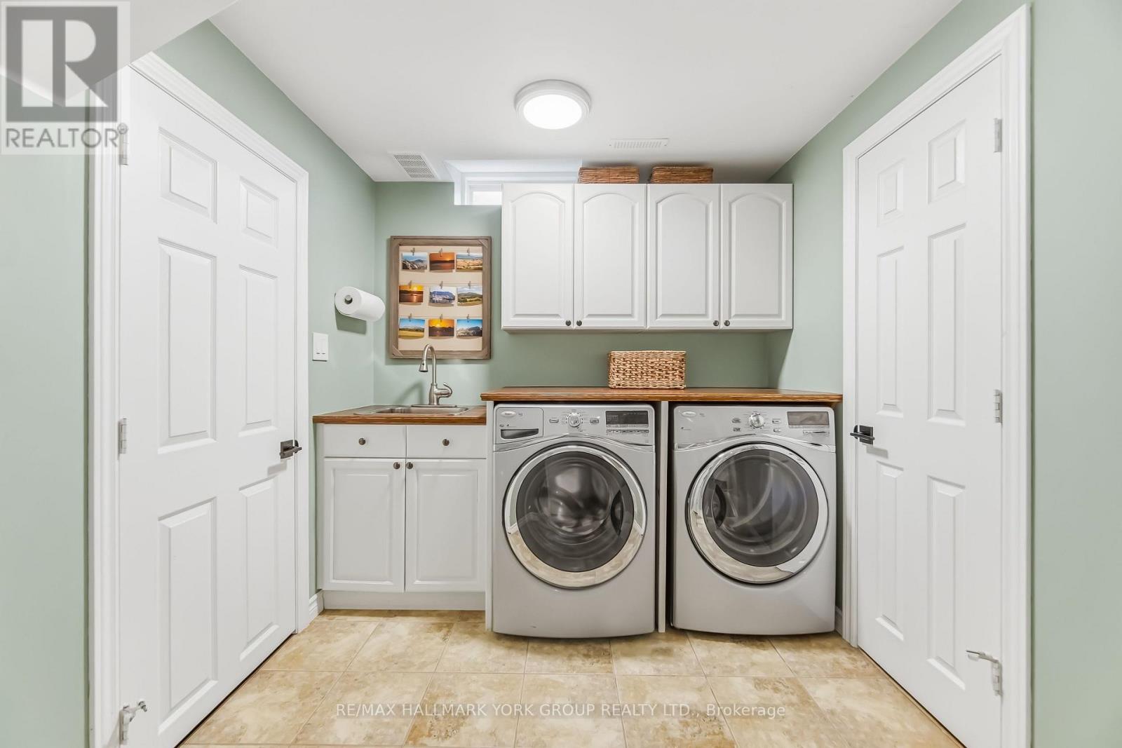 882 MCDUFFE CRESCENT, Milton (BE Beaty), Ontario, L9T6M7 — Photo 22