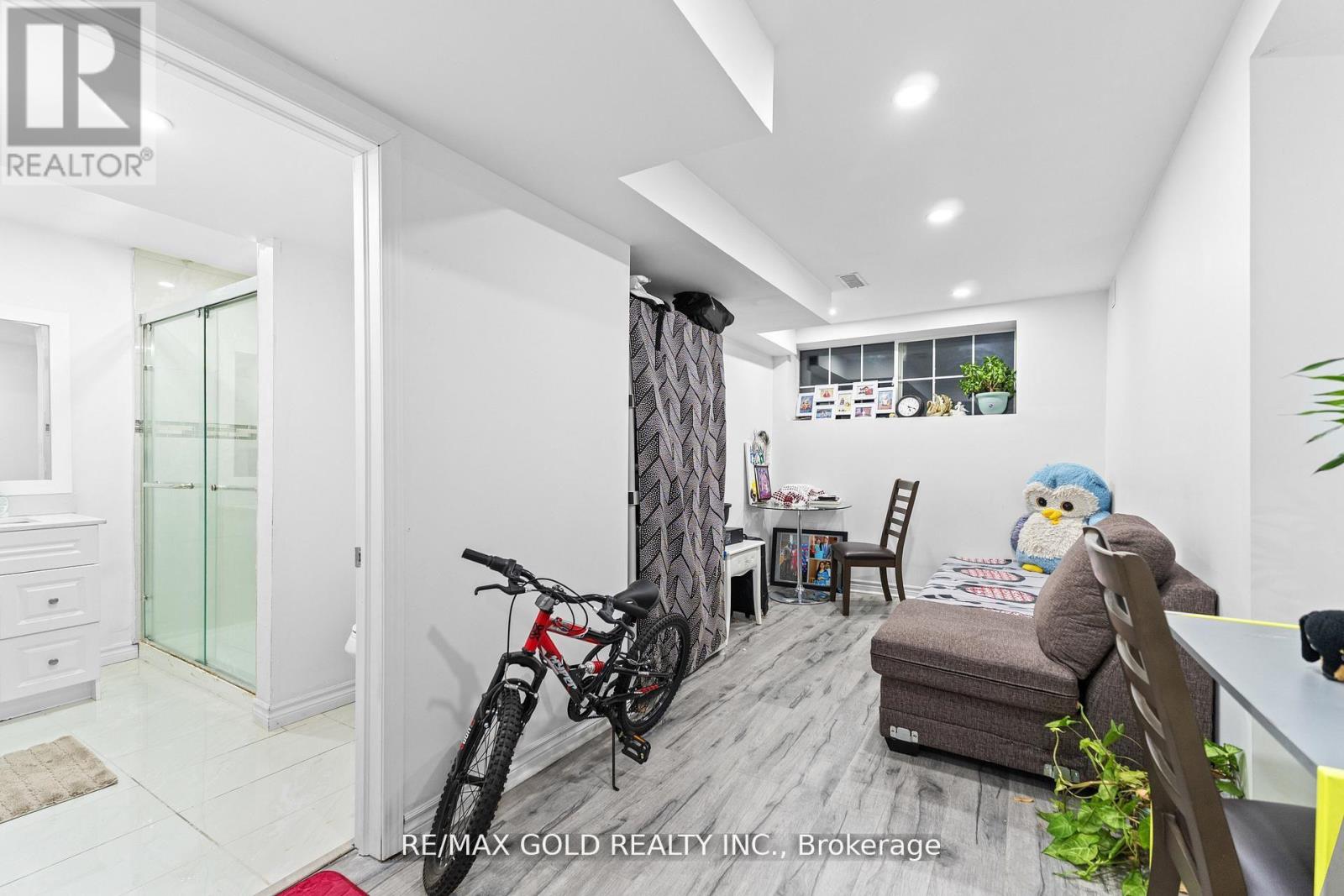 61 BOTTOMWOOD STREET, Brampton (Gore Industrial North), Ontario, L6S0A4 — Photo 42