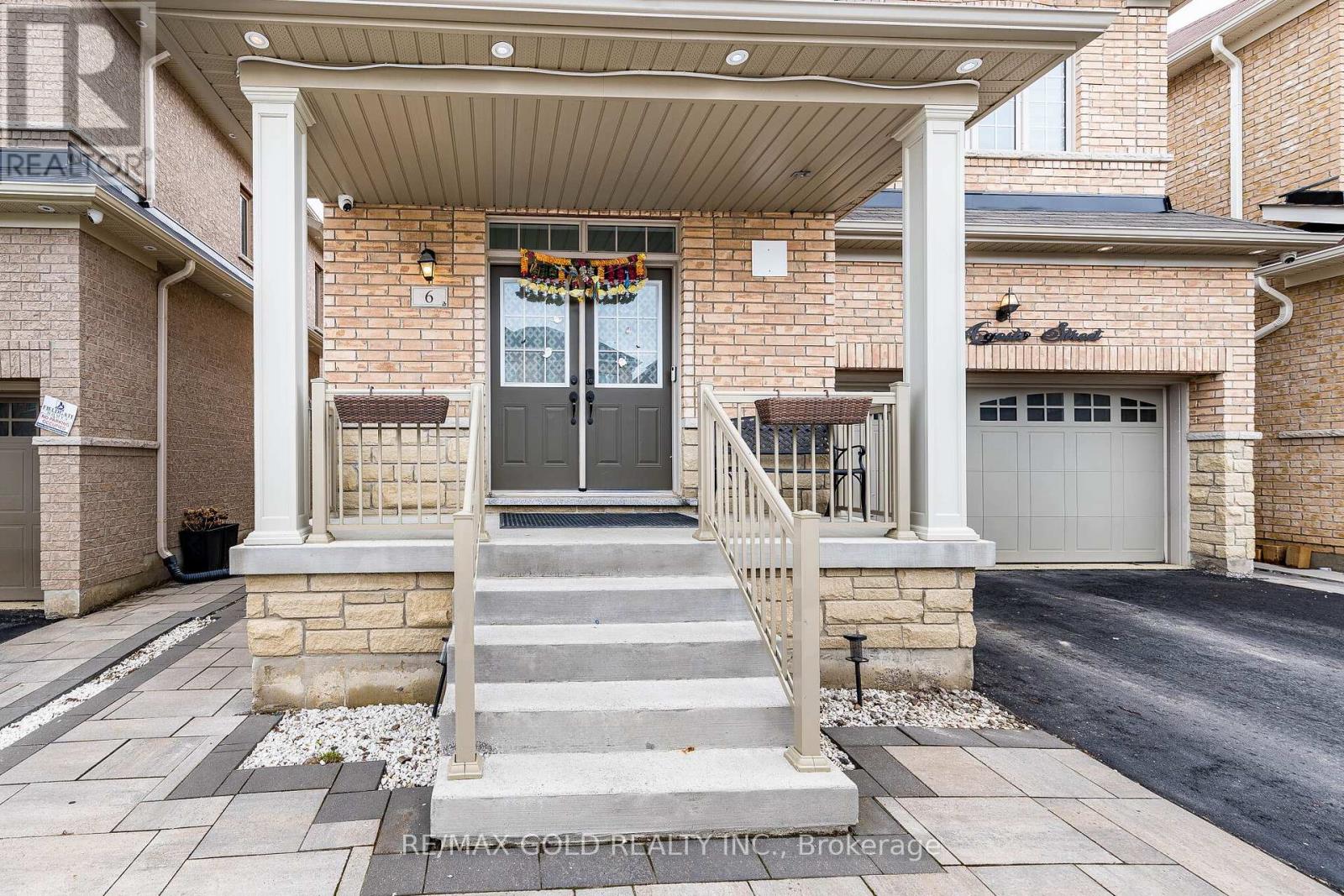 6 AGOSTO STREET, Brampton (Northwest Brampton), Ontario, L7A5B1 — Photo 2