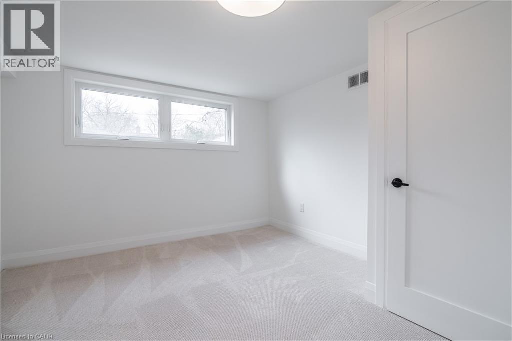 7 GLENMORRIS Drive, Hamilton, Ontario, L9H1S5 — Photo 37