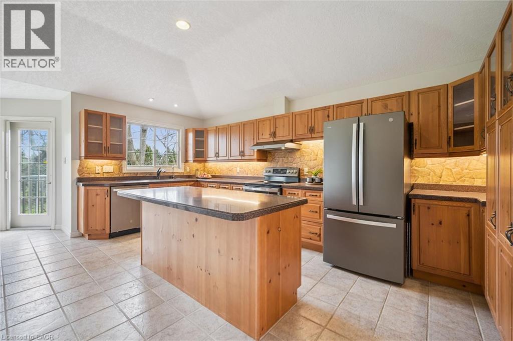 152 GOLF LINKS Drive, Baden, Ontario, N3A3P1 — Photo 12