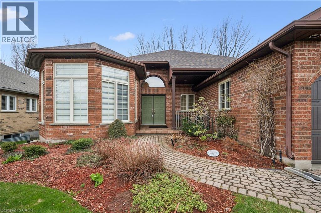 152 GOLF LINKS Drive, Baden, Ontario, N3A3P1 — Photo 2