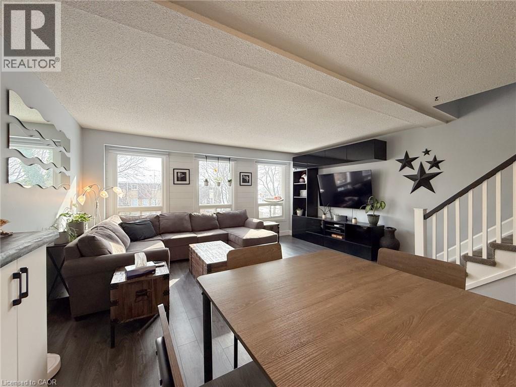 17 MELANIE Crescent Unit# 17, Waterdown, Ontario, L0R2H0 — Photo 10