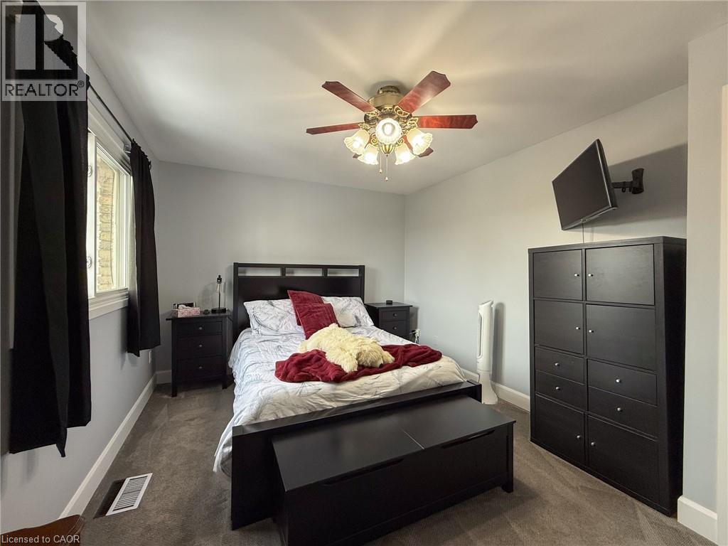 17 MELANIE Crescent Unit# 17, Waterdown, Ontario, L0R2H0 — Photo 22