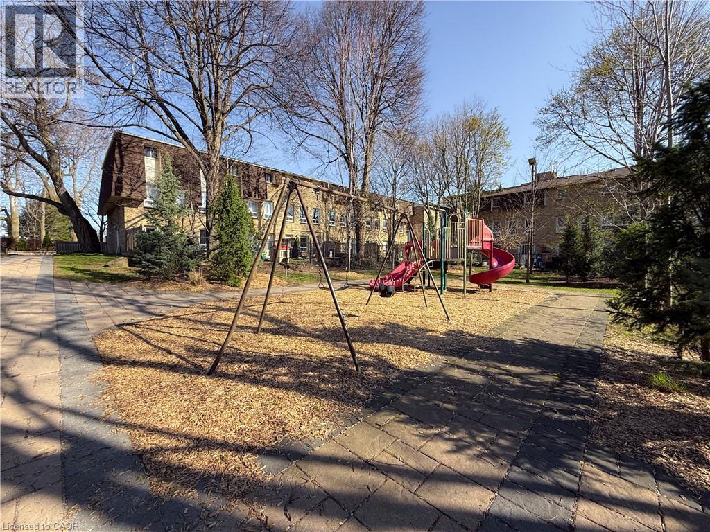 17 MELANIE Crescent Unit# 17, Waterdown, Ontario, L0R2H0 — Photo 39