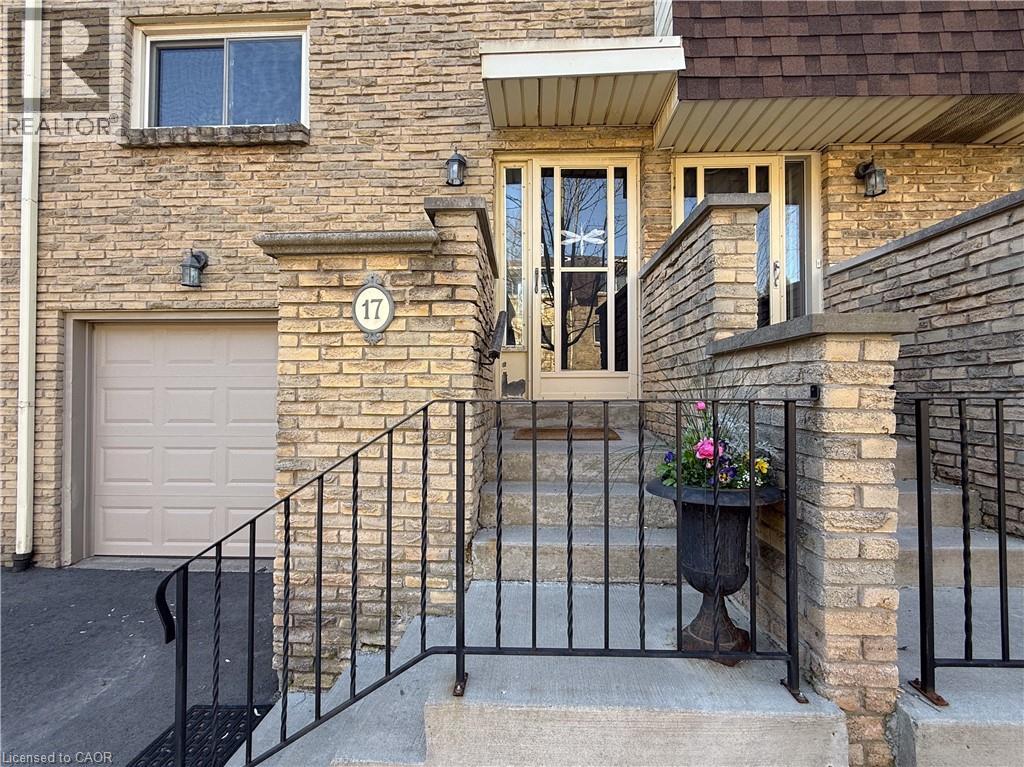 17 MELANIE Crescent Unit# 17, Waterdown, Ontario, L0R2H0 — Photo 5