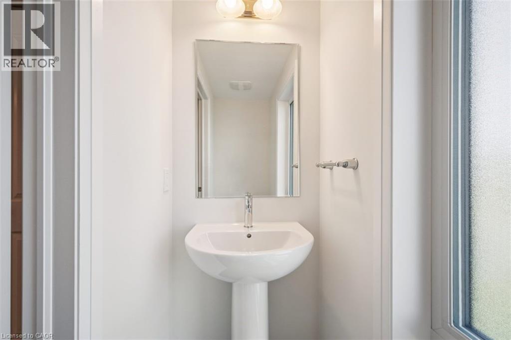 171 REVERIE Way, Kitchener, Ontario, N2E0K5 — Photo 8