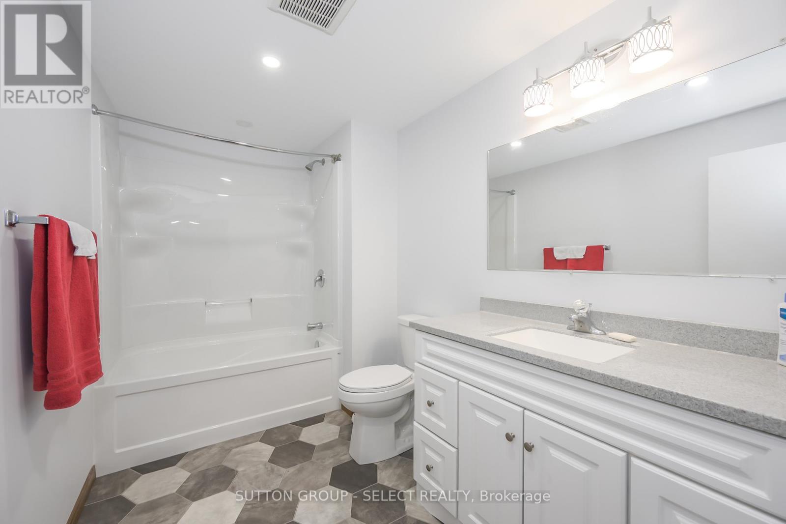 260 VILLAGE GREEN AVENUE, London South (South N), Ontario, N6J3Z6 — Photo 32