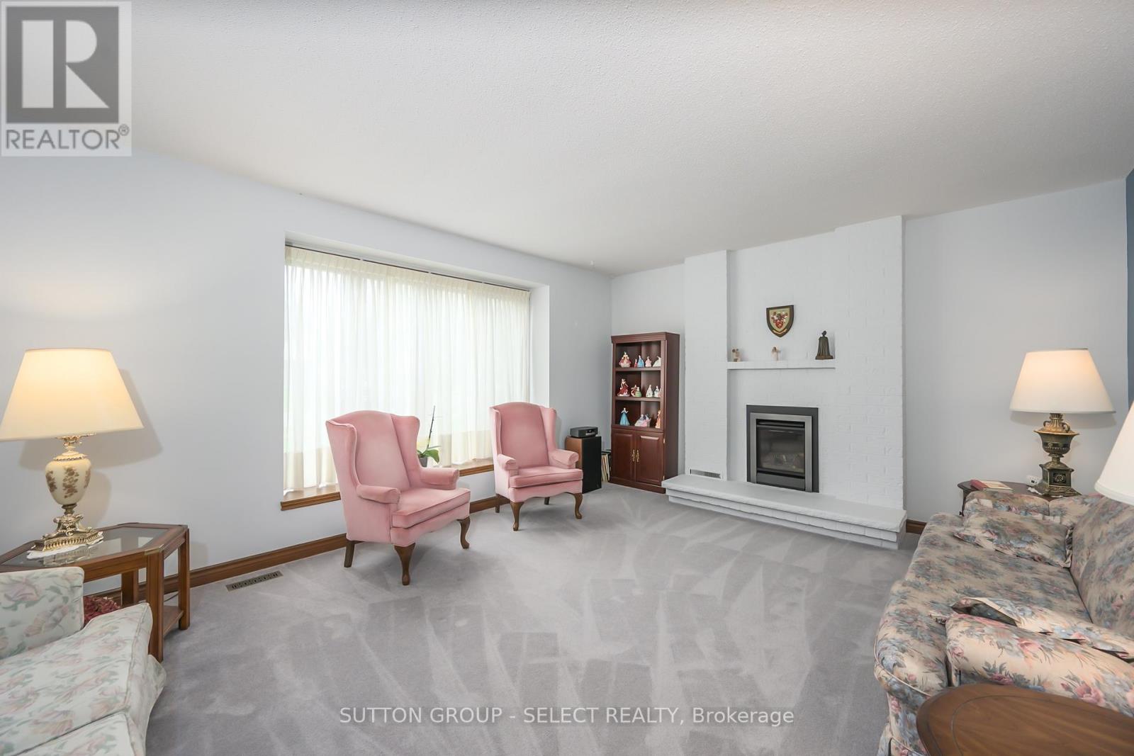 260 VILLAGE GREEN AVENUE, London South (South N), Ontario, N6J3Z6 — Photo 4