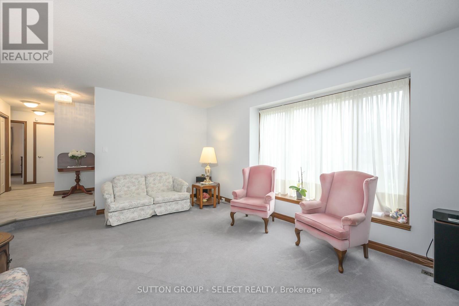 260 VILLAGE GREEN AVENUE, London South (South N), Ontario, N6J3Z6 — Photo 6