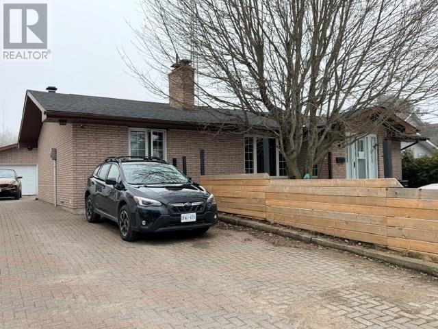 76 Huron AVE, Blind River, Ontario, P0R1B0 — Photo 4