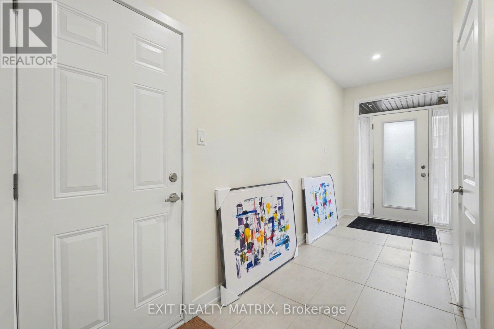 656 PUTNEY CRESCENT W, Ottawa, Ontario, K2S2N7 — Photo 6