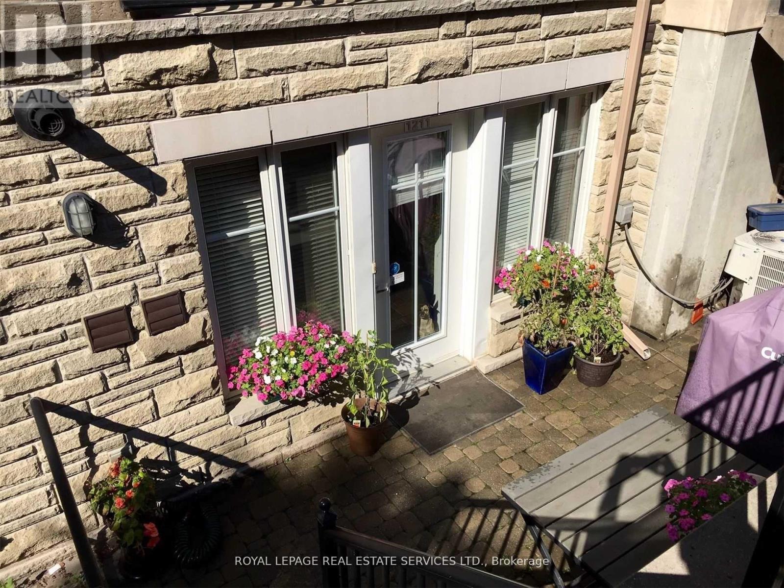 1211 - 21 PIRANDELLO STREET, Toronto (Niagara), Ontario, M6K3P4 — Photo 3